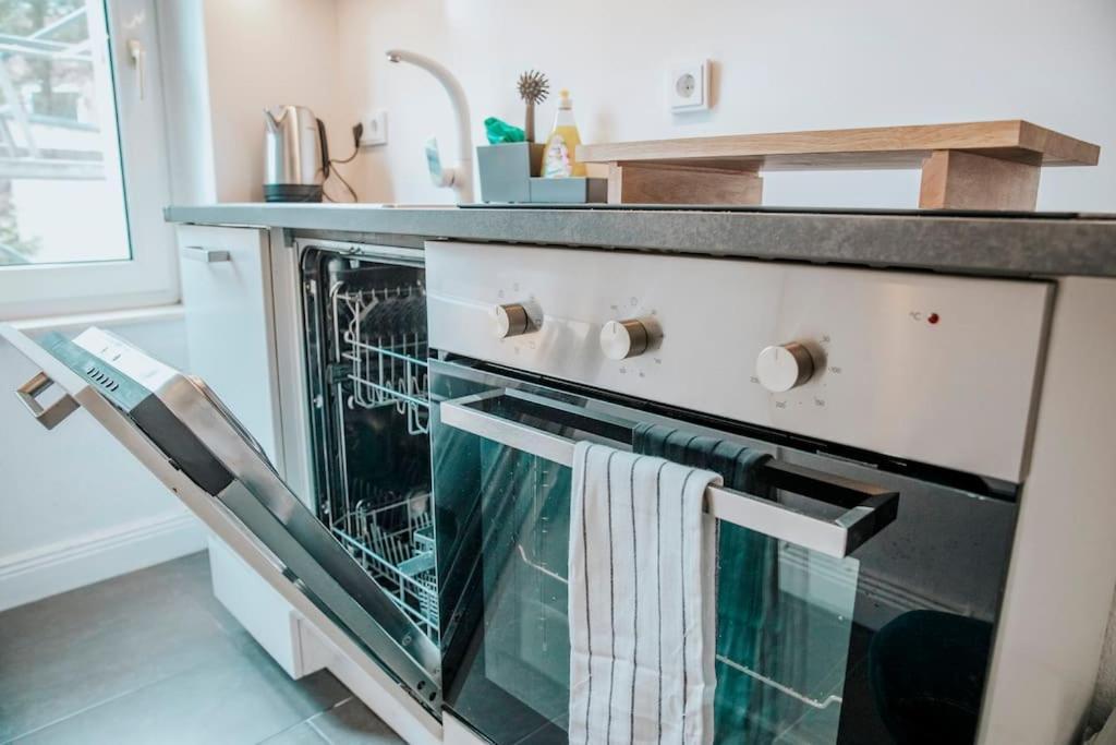 Altbautraum! 2 Zimmer Mit 24H Check-In Кил Екстериор снимка
