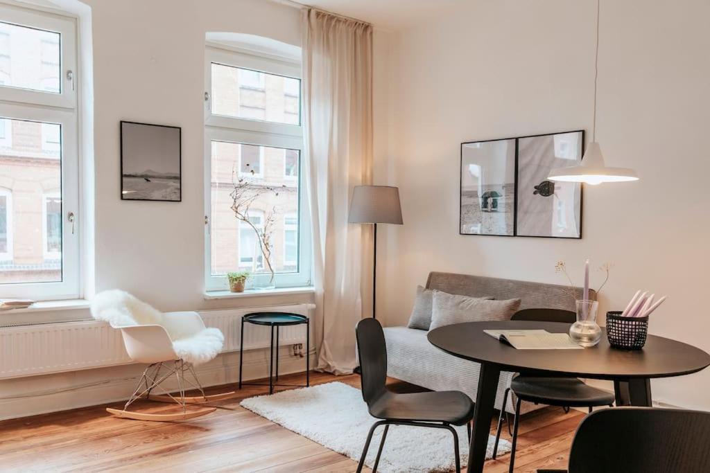 Altbautraum! 2 Zimmer Mit 24H Check-In Кил Екстериор снимка
