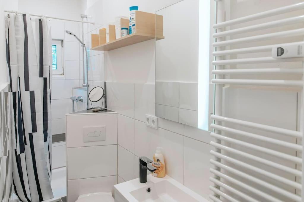 Altbautraum! 2 Zimmer Mit 24H Check-In Кил Екстериор снимка
