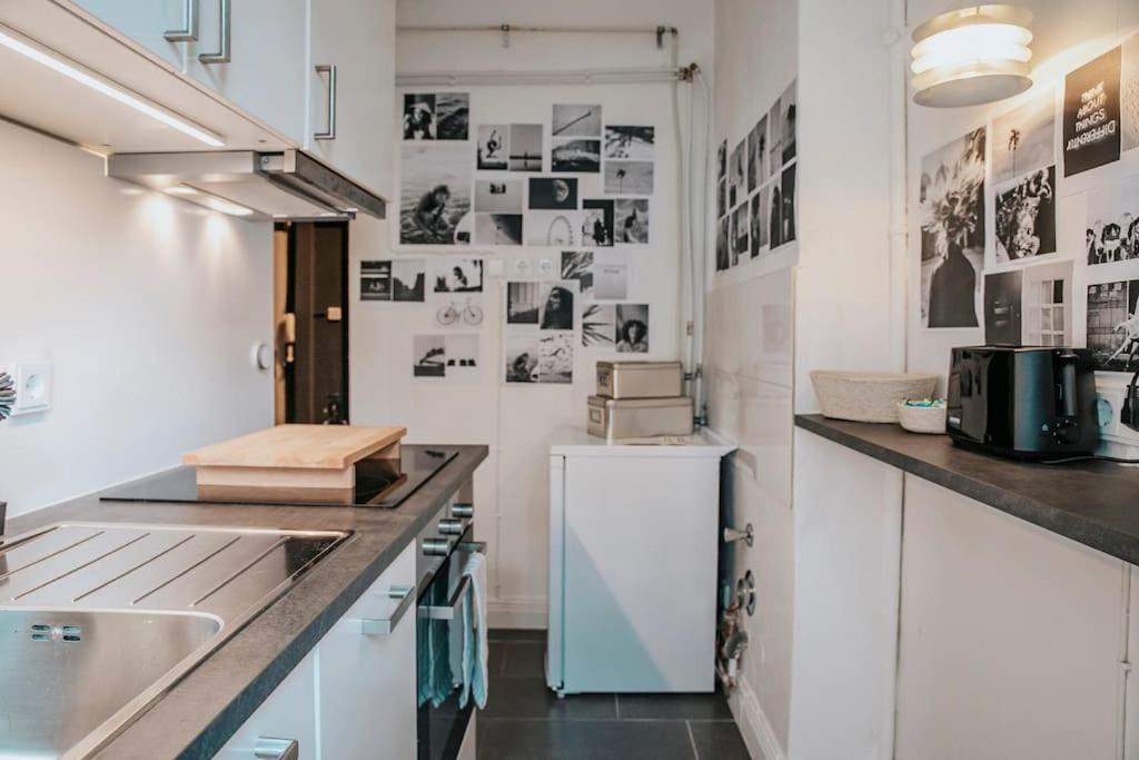 Altbautraum! 2 Zimmer Mit 24H Check-In Кил Екстериор снимка